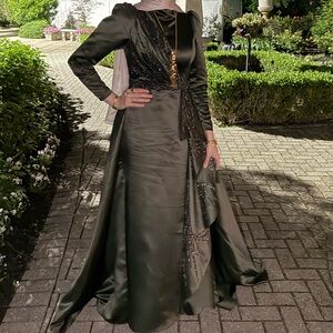 Beautiful olive green dress from Turkey. Size 40. Fits 6/8. Modest hijabi gown